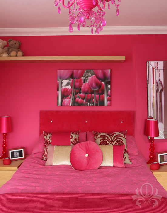 Pink Bedroom Design - Contemporary look in a traditional house